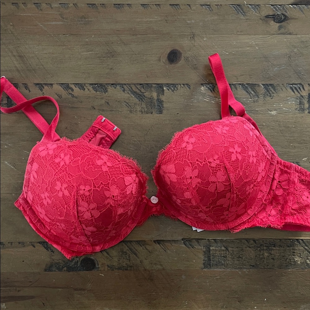 Victoria's Secret Vibrant Red Lace Push Up Bra